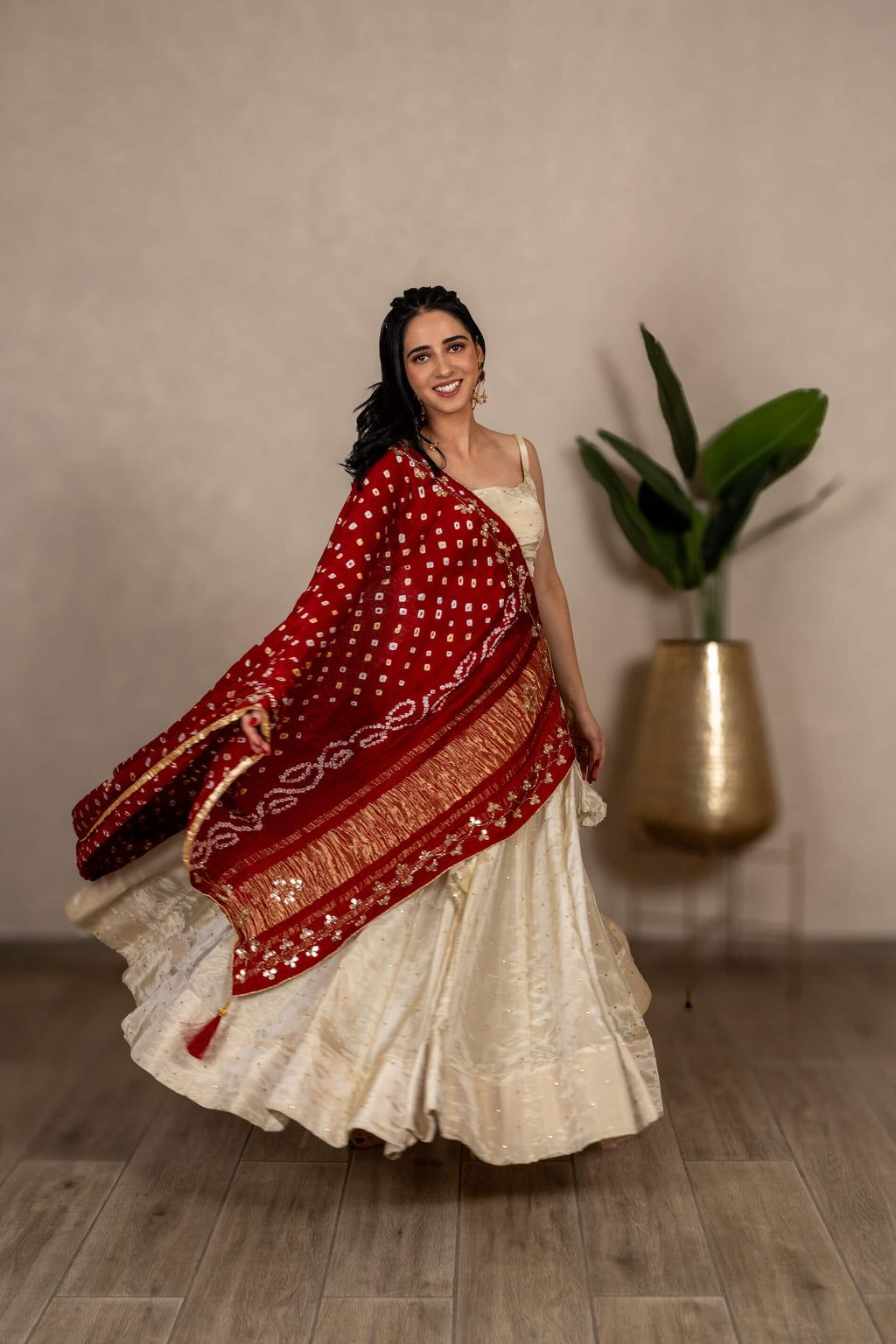 Tissue Butti Chaniya - Ivory