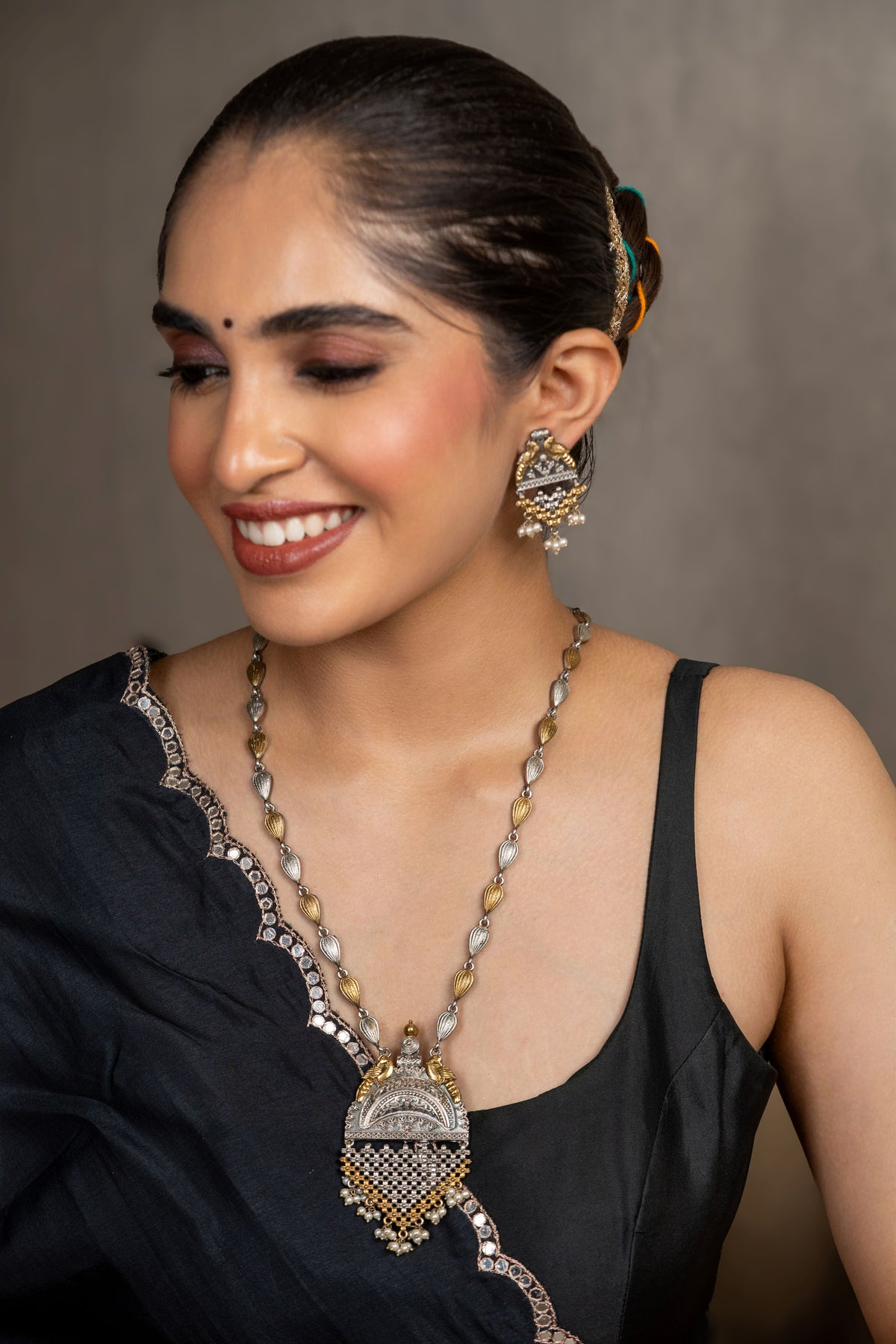 The Chandrika Dual-Tone Beaded Chain & Mesh Pendant Set