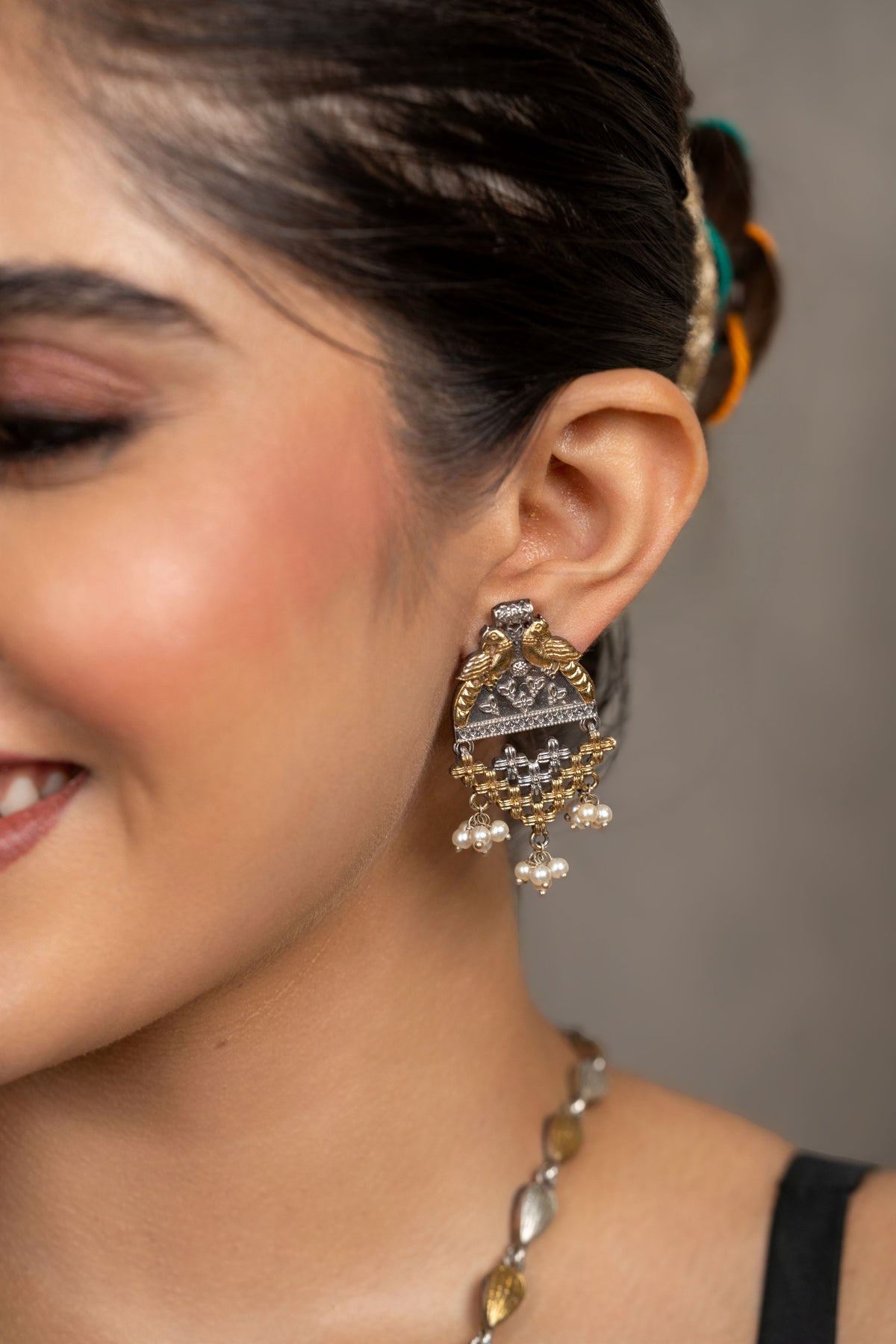 The Chandrika Dual-Tone Beaded Chain & Mesh Pendant Set